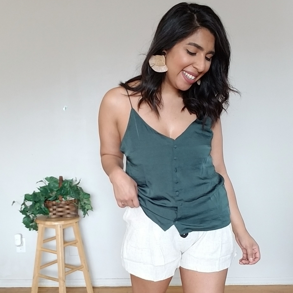 FOREST DREAMS GREEN SILKY BUTTON CAMI TOP